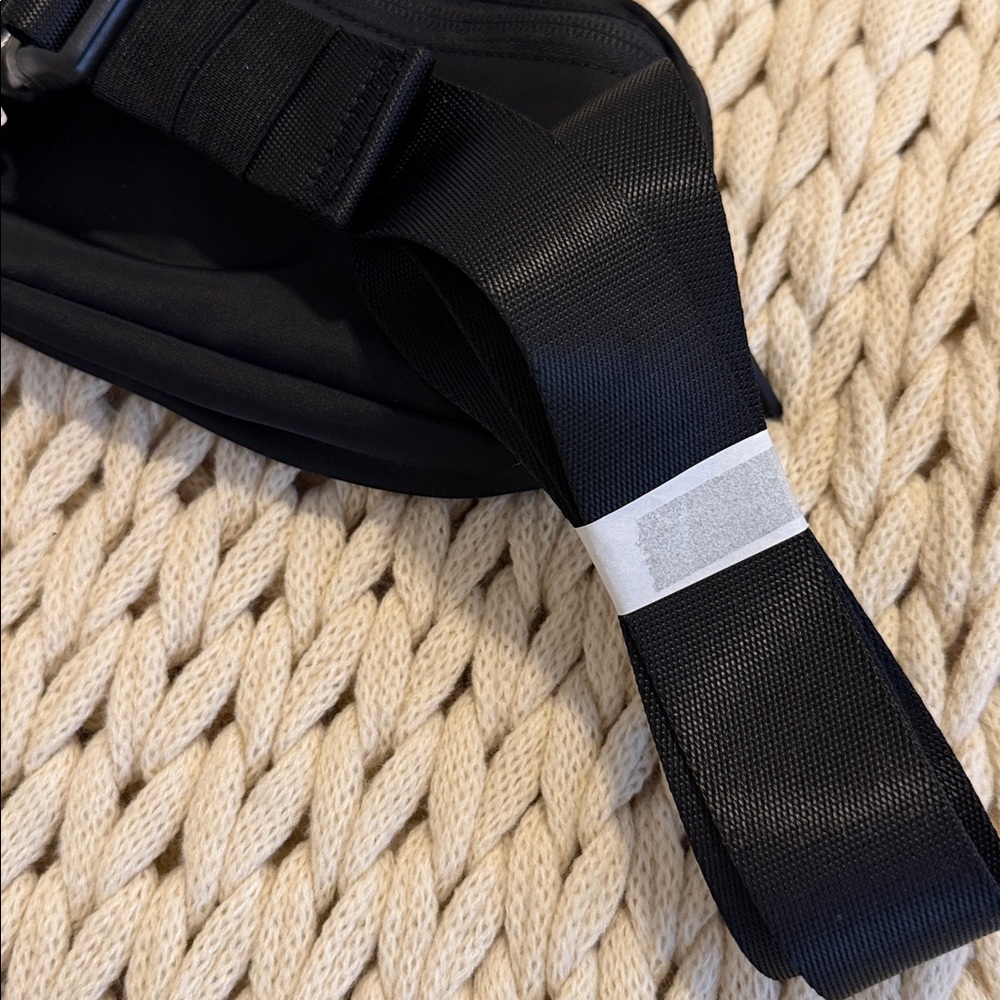 Lululemon Belt Bag - Picture 7 of 7